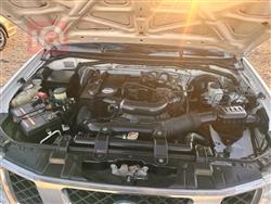 نيسان نافارا